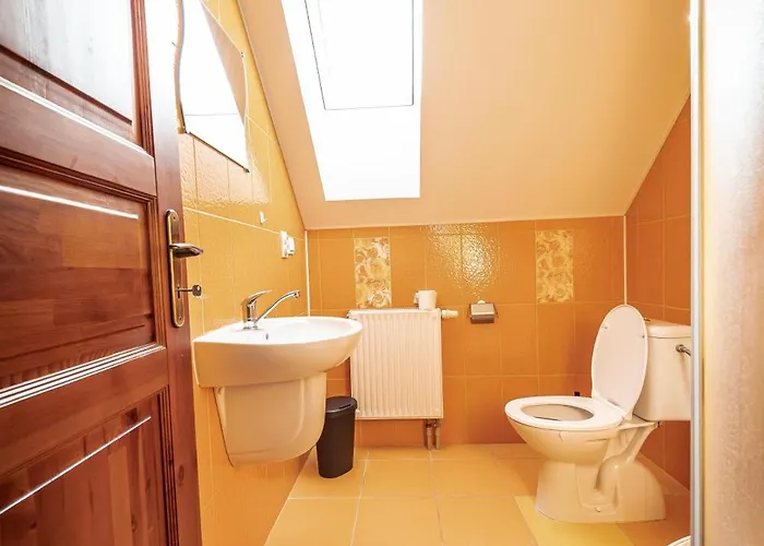 Vendégház Yst Family Center & Restaurant *